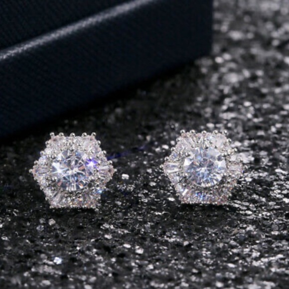 925 Silver Stud Earrings for Women A Pair set - Picture 8 of 8